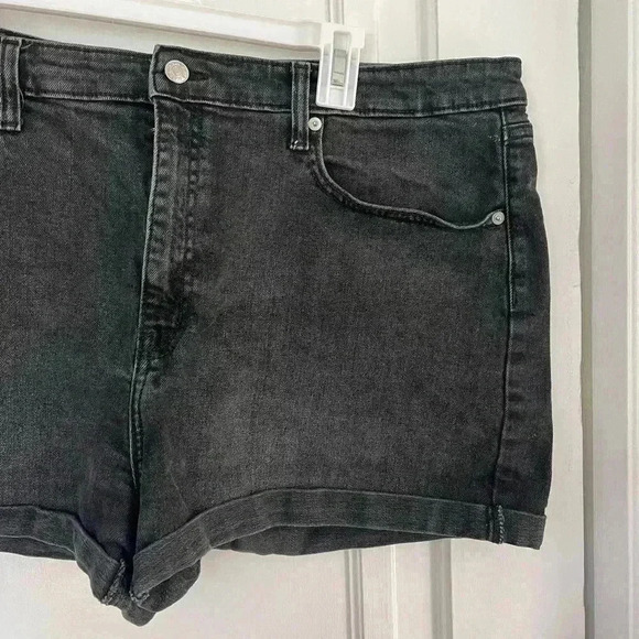 Target Wild Fable black/ gray jean shorts size 18 jeans women‘s summer high rise - Picture 3 of 6